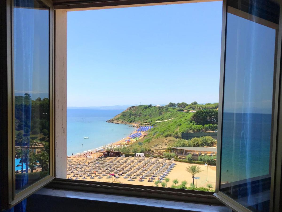 Appartamenti E Stanze Onde Blu Le Castella  Luaran gambar
